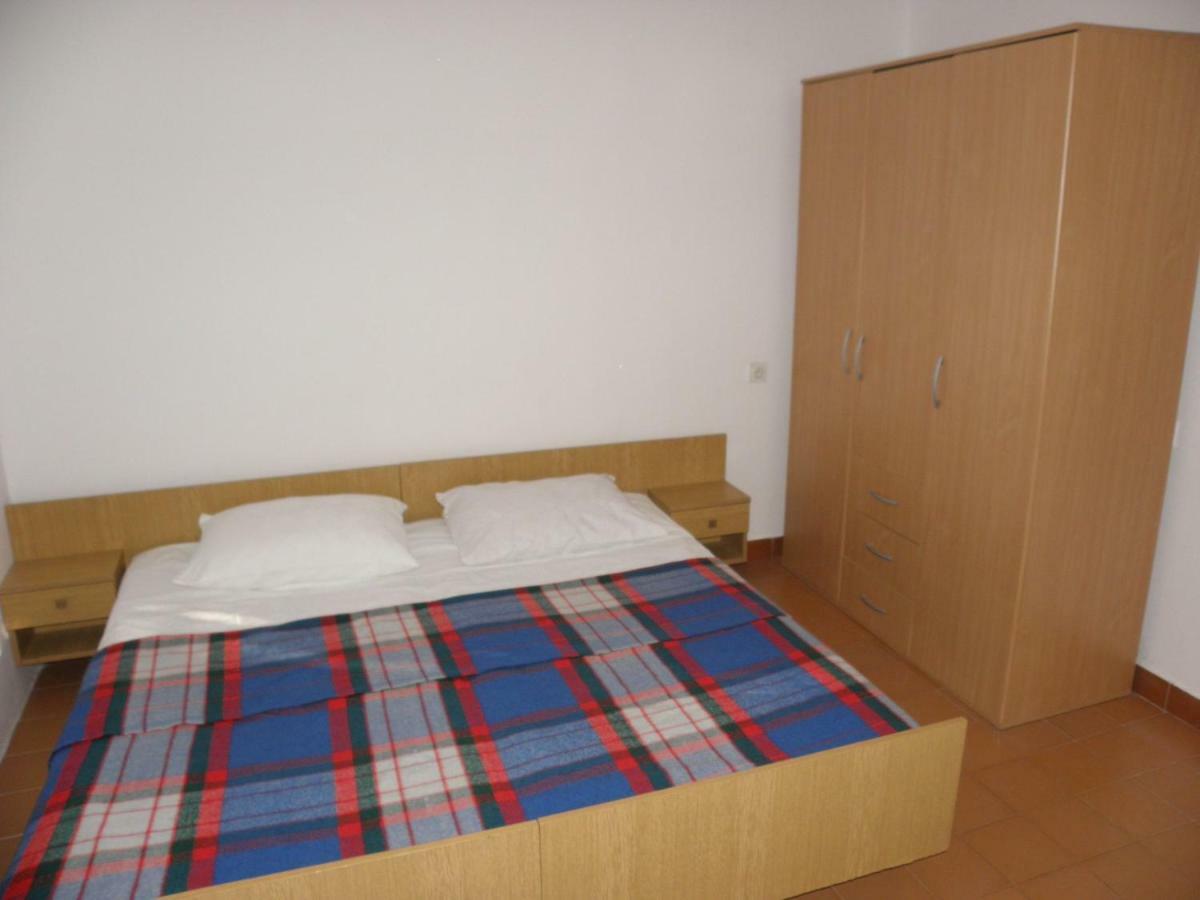 Apartments Fabijan - 50M From Sea Povljana Εξωτερικό φωτογραφία