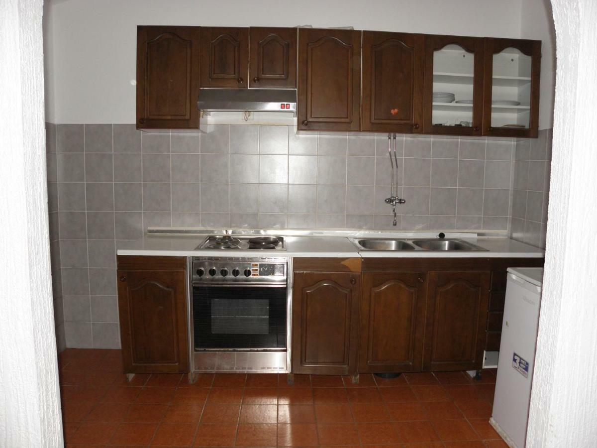 Apartments Fabijan - 50M From Sea Povljana Εξωτερικό φωτογραφία