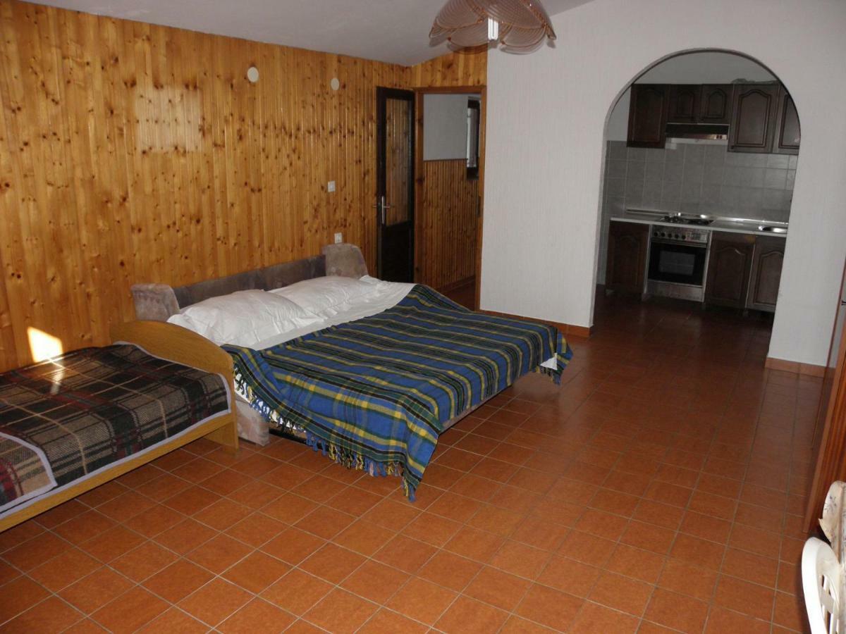 Apartments Fabijan - 50M From Sea Povljana Εξωτερικό φωτογραφία